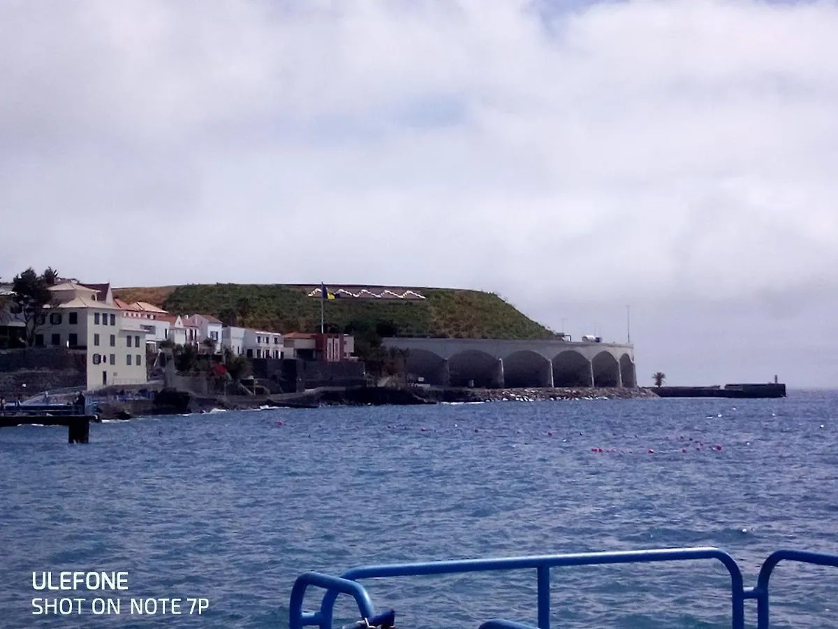 Costa Lodges Funchal Or Santa Cruz Shared Room, Shared Bathroom Σάντα Κρουζ